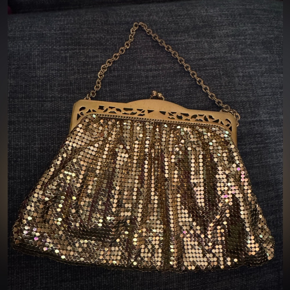 Vintage Whiting and Davis little purse
